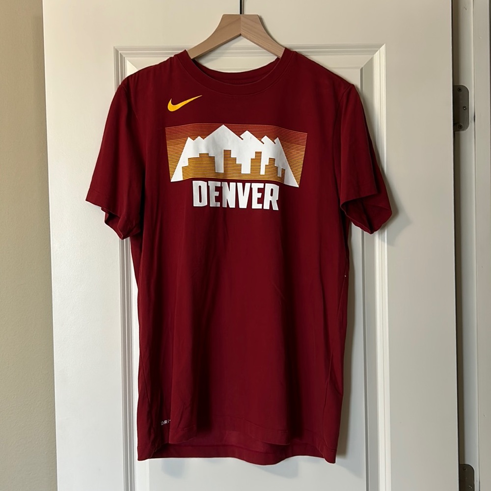 Nike Denver Nuggets T-Shirt, Medium